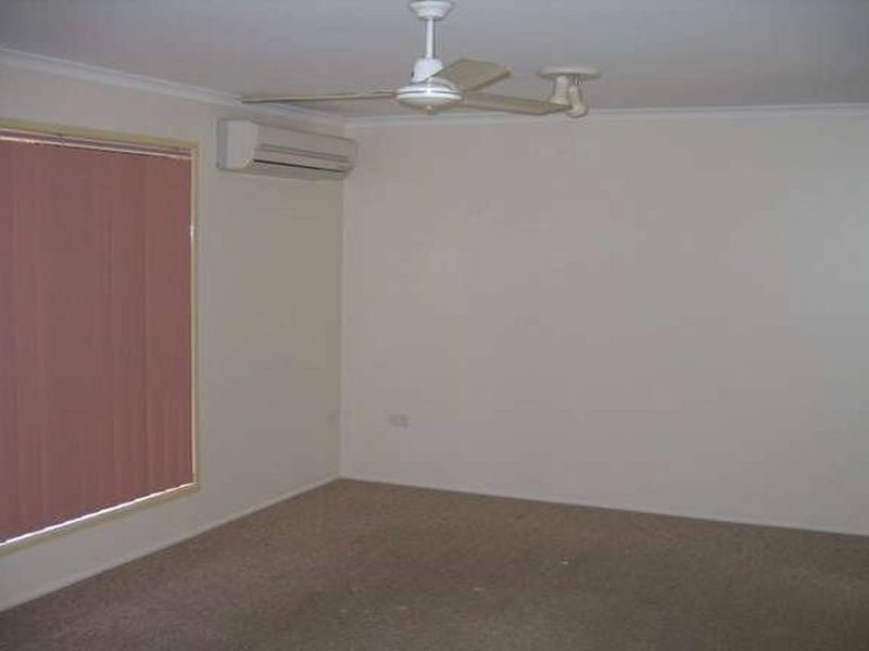 28 CREST AVENUE, Boyne Island QLD 4680