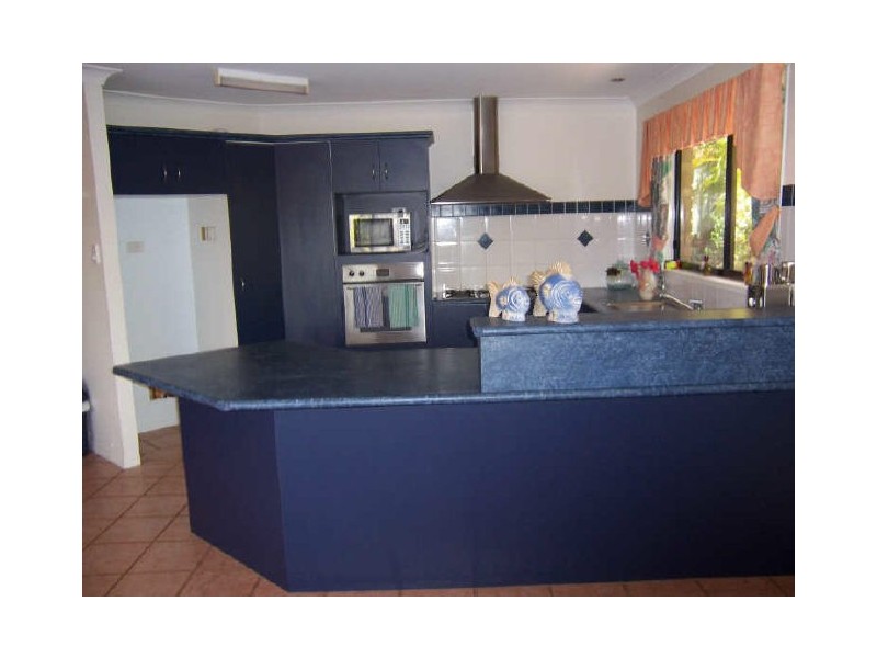 6 Forsyth Court, Tannum Sands QLD 4680