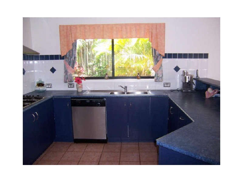 6 Forsyth Court, Tannum Sands QLD 4680