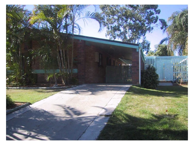 15 LATROBE STREET, Tannum Sands QLD 4680