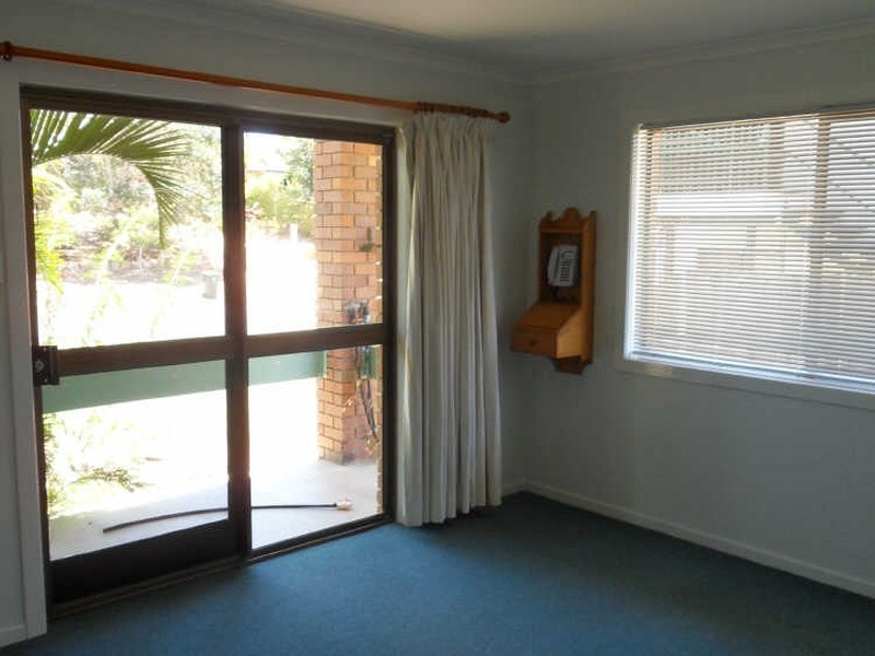 15 LATROBE STREET, Tannum Sands QLD 4680
