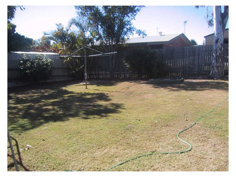15 LATROBE STREET, Tannum Sands QLD 4680