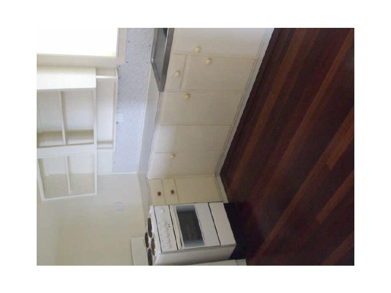 2/61 Elizabeth Street, Gladstone QLD 4680