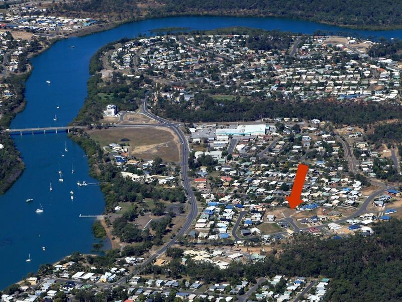 6 Danielle Court, Boyne Island QLD 4680