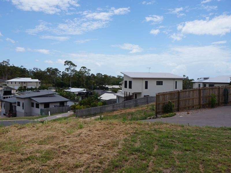 6 Danielle Court, Boyne Island QLD 4680