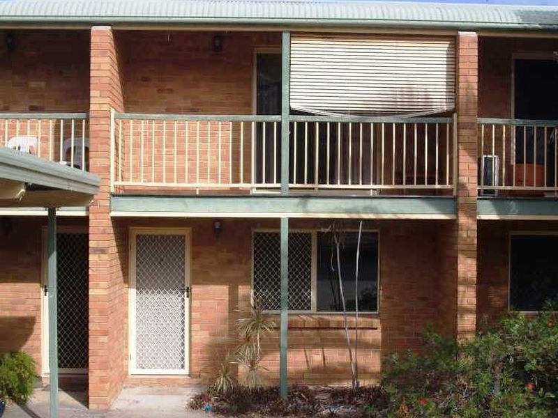 2/6 HAMPTON DRIVE, Tannum Sands QLD 4680