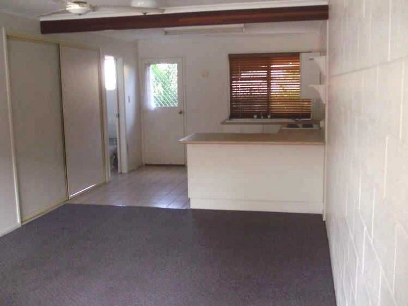 2/6 HAMPTON DRIVE, Tannum Sands QLD 4680