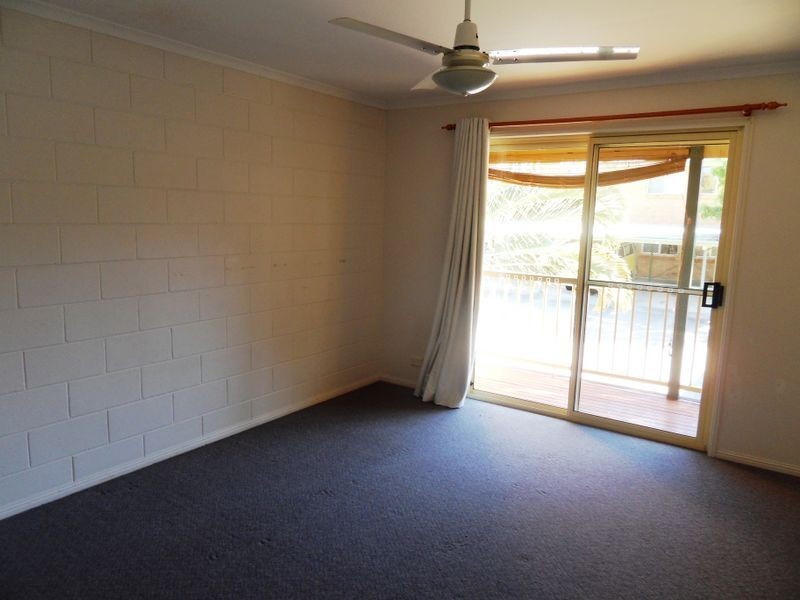 2/6 HAMPTON DRIVE, Tannum Sands QLD 4680