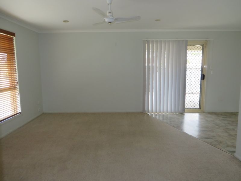 42 LOMANDRA STREET, Boyne Island QLD 4680