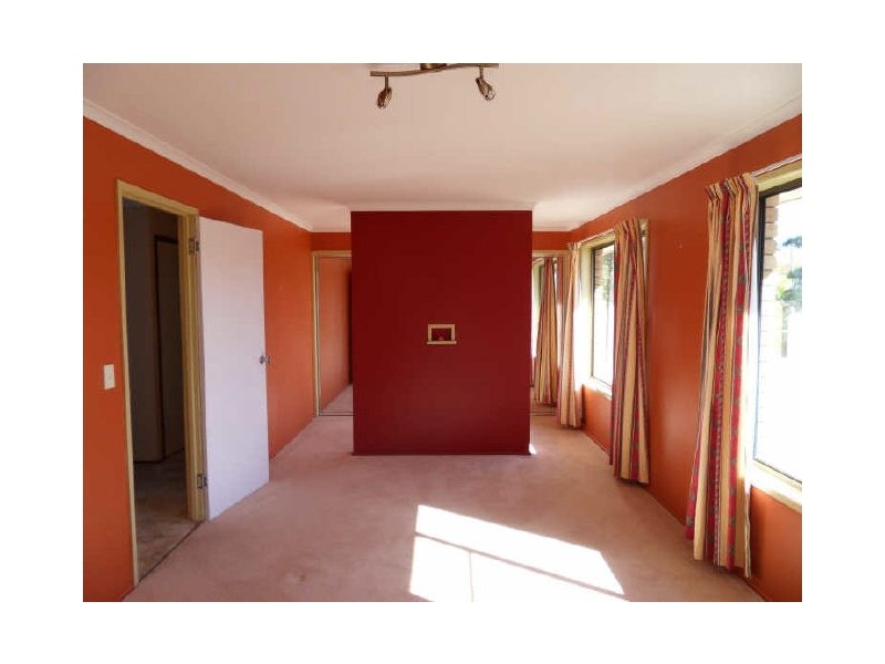 11 Silverton Drive, Tannum Sands QLD 4680