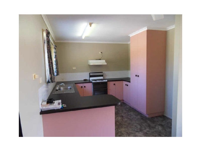 11 Silverton Drive, Tannum Sands QLD 4680