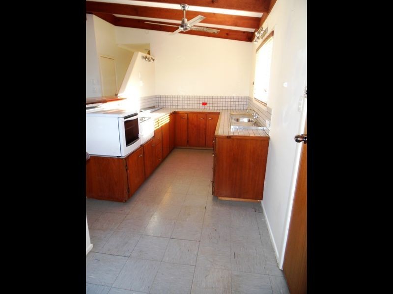 21 SAYRE CRESCENT, Boyne Island QLD 4680