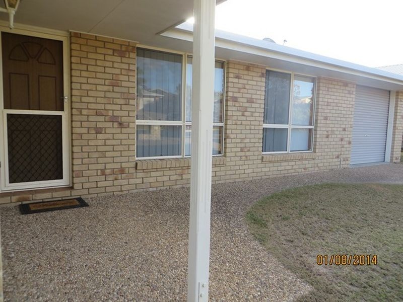 17 CURTIS AVENUE, Boyne Island QLD 4680