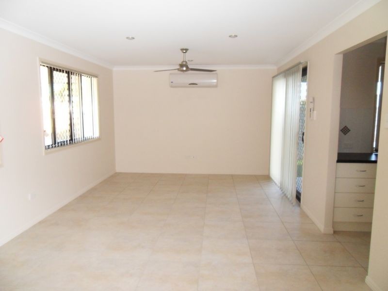 8 Alpine Street, Boyne Island QLD 4680