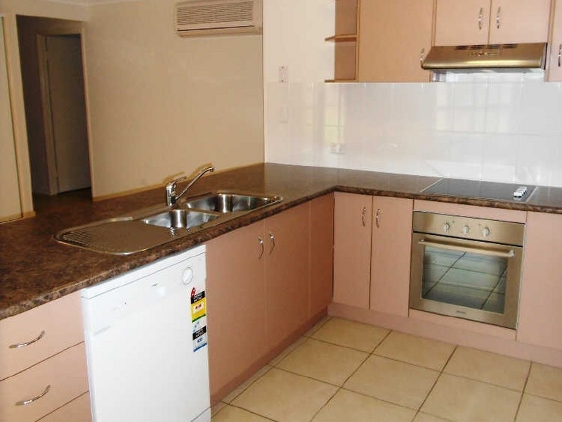 4 MELANIE COURT, Boyne Island QLD 4680