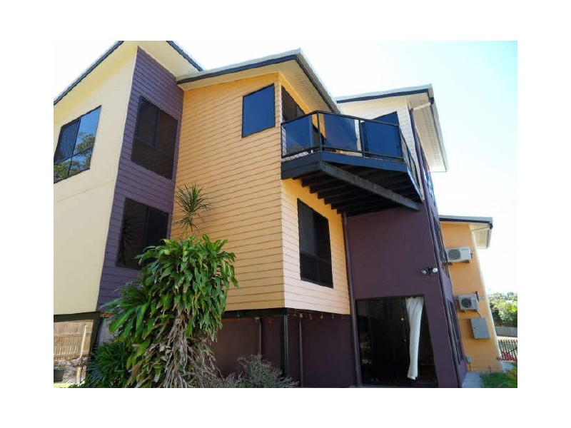 48 Malpas Street, Boyne Island QLD 4680