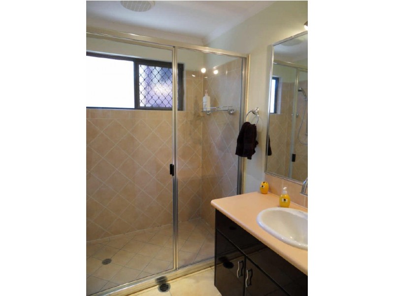 48 Malpas Street, Boyne Island QLD 4680