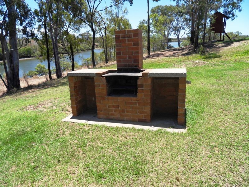 30 HANDLEY DRIVE, Boyne Island QLD 4680