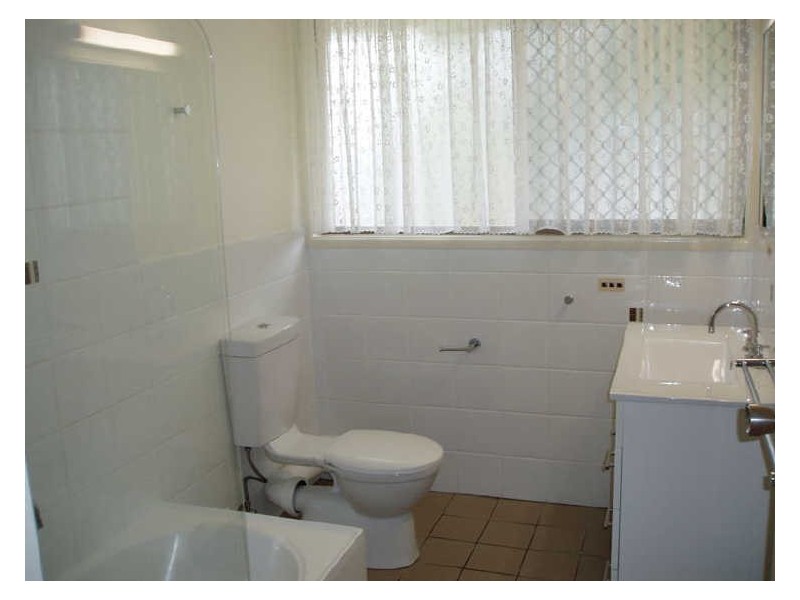 44 KATANDRA STREET, Boyne Island QLD 4680