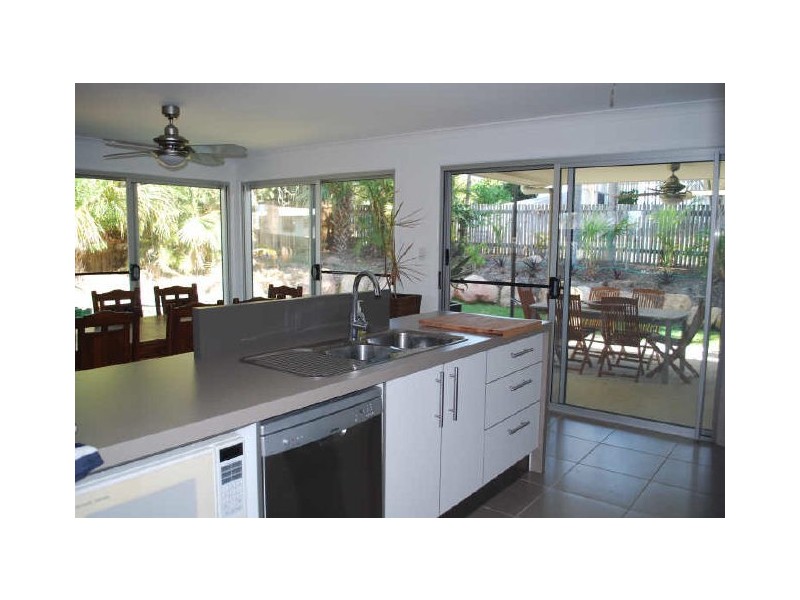 11 Macedon Street, Tannum Sands QLD 4680