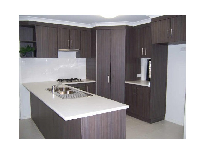 1/24 McLeod Street, Boyne Island QLD 4680