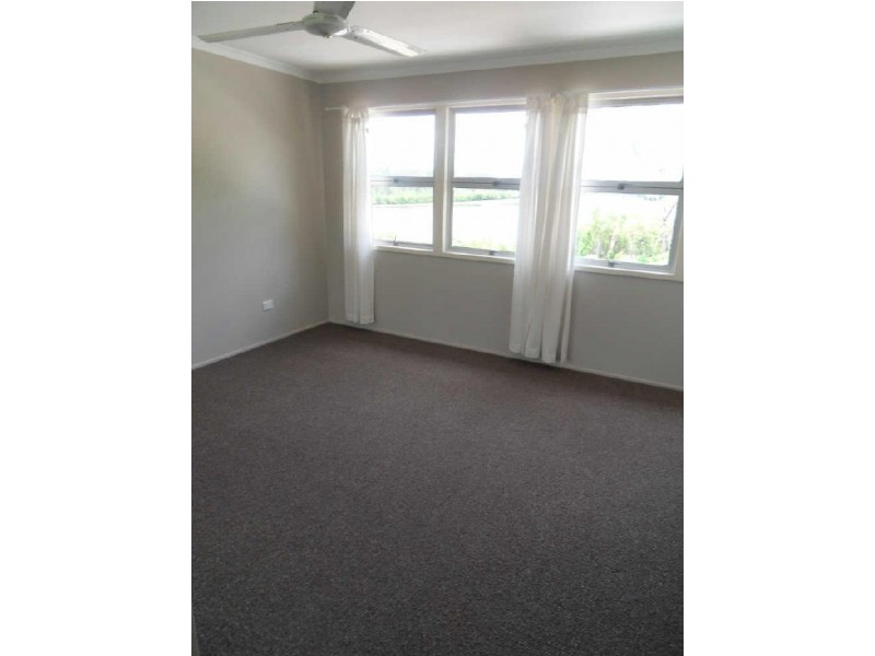 9 Tarcoola Drive, Boyne Island QLD 4680