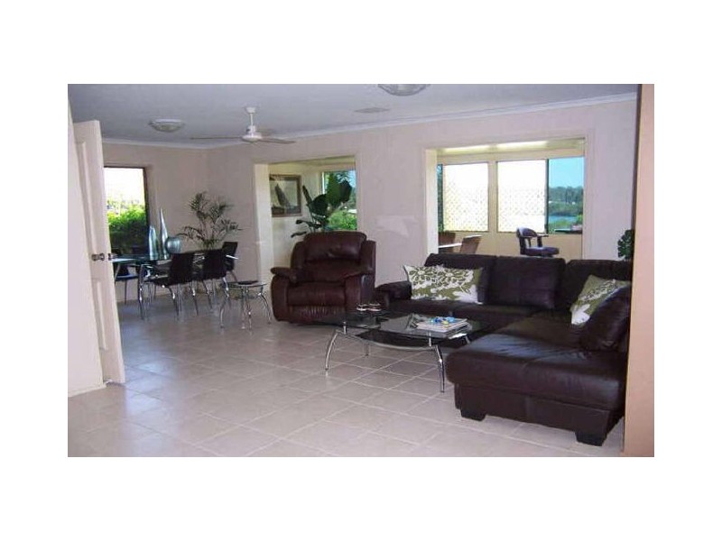 12 Langdon Street, Tannum Sands QLD 4680