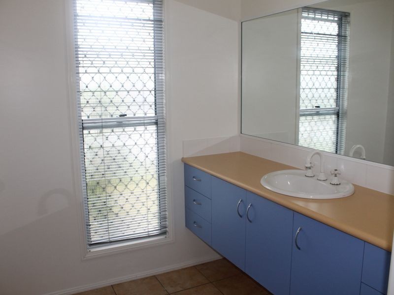 7 Riverside Drive, Tannum Sands QLD 4680