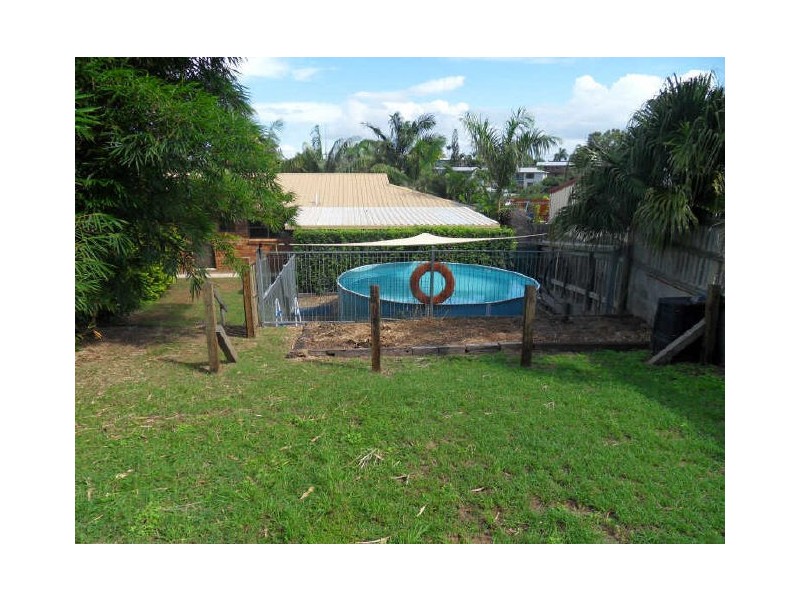 1/3 Fox Court, Tannum Sands QLD 4680