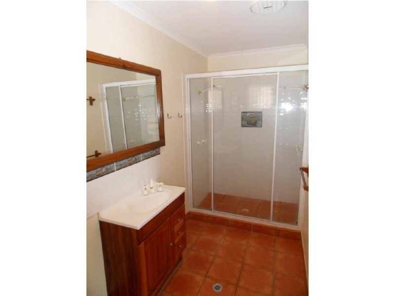 29 Wyndham Avenue, Boyne Island QLD 4680