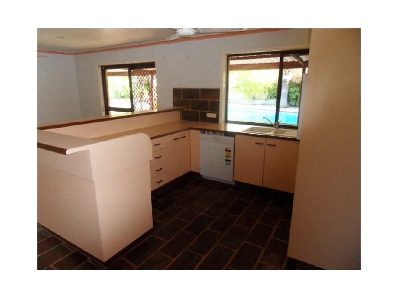75 Katandra Street, Boyne Island QLD 4680