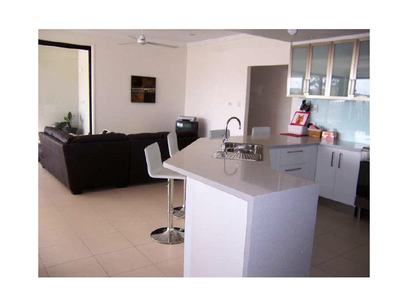 10 Jeana Close, Boyne Island QLD 4680