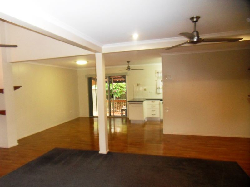 35 ALKINA CRESCENT, Boyne Island QLD 4680