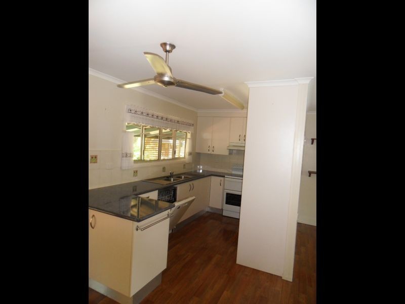 35 ALKINA CRESCENT, Boyne Island QLD 4680