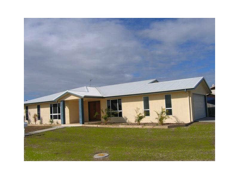 7 Riverside Drive, Tannum Sands QLD 4680