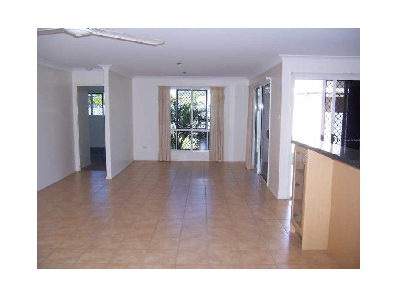 7 Riverside Drive, Tannum Sands QLD 4680