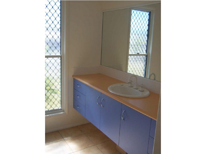 7 Riverside Drive, Tannum Sands QLD 4680