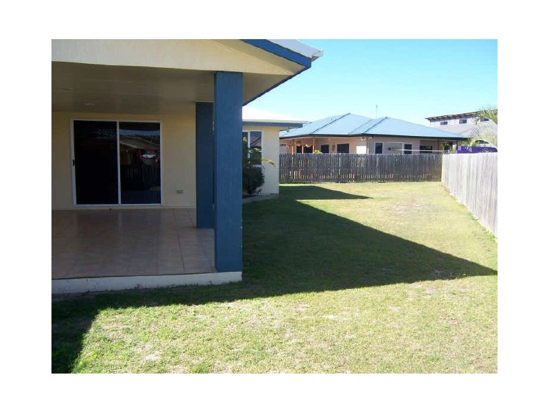 7 Riverside Drive, Tannum Sands QLD 4680