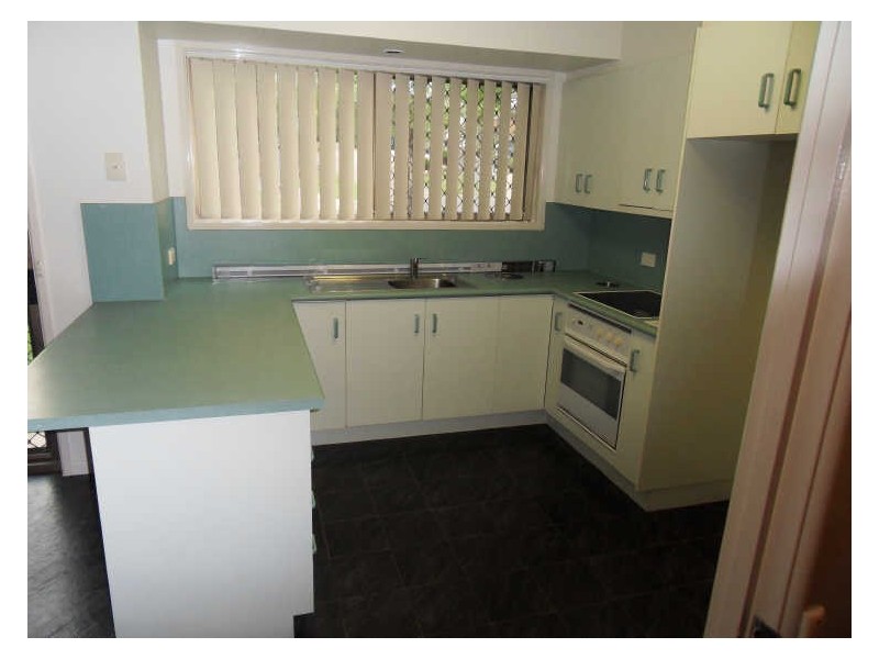 12 DAVINA STREET, Boyne Island QLD 4680