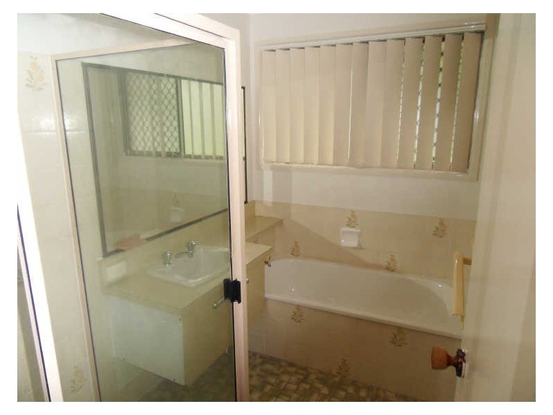 12 DAVINA STREET, Boyne Island QLD 4680