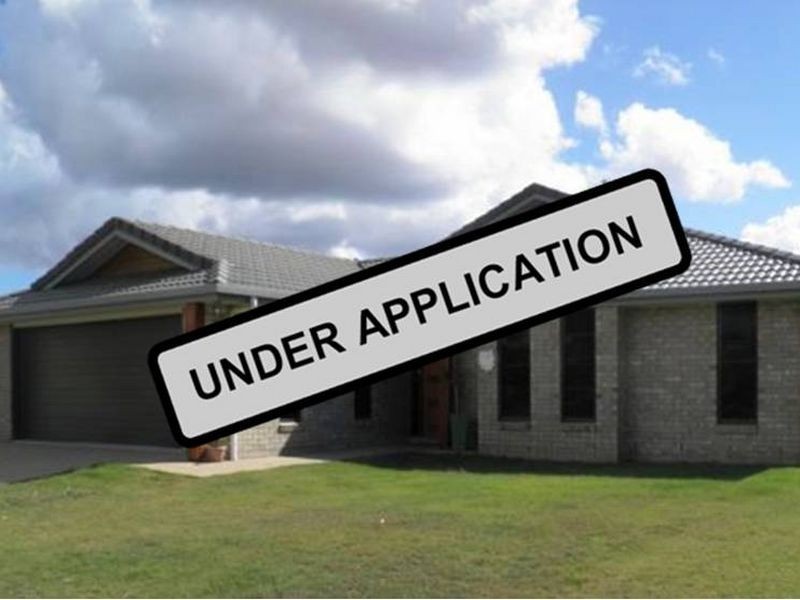 11 STELLA STREET, Boyne Island QLD 4680