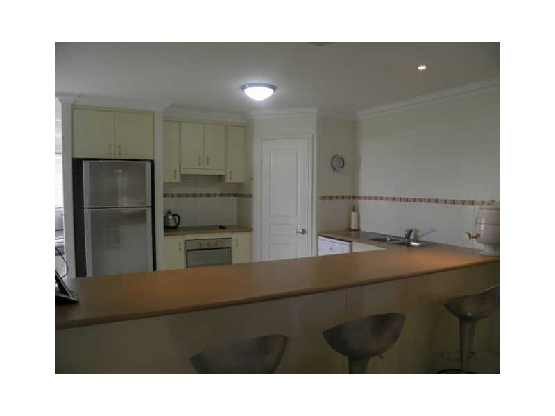 11 STELLA STREET, Boyne Island QLD 4680