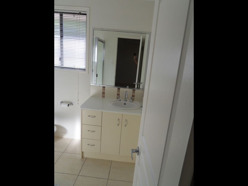 11 STELLA STREET, Boyne Island QLD 4680