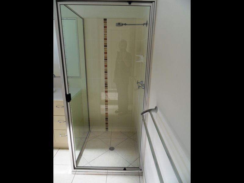 11 STELLA STREET, Boyne Island QLD 4680