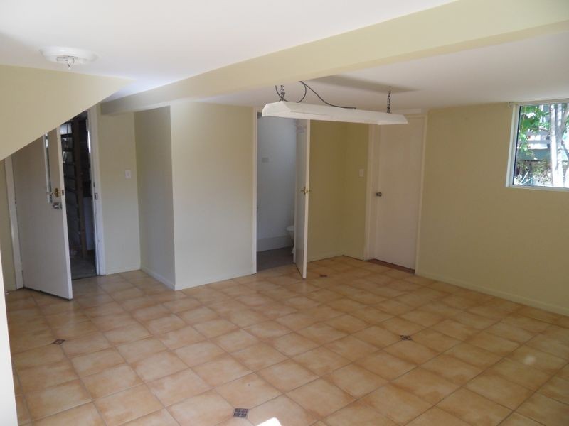 18 Allunga Drive, Gladstone QLD 4680