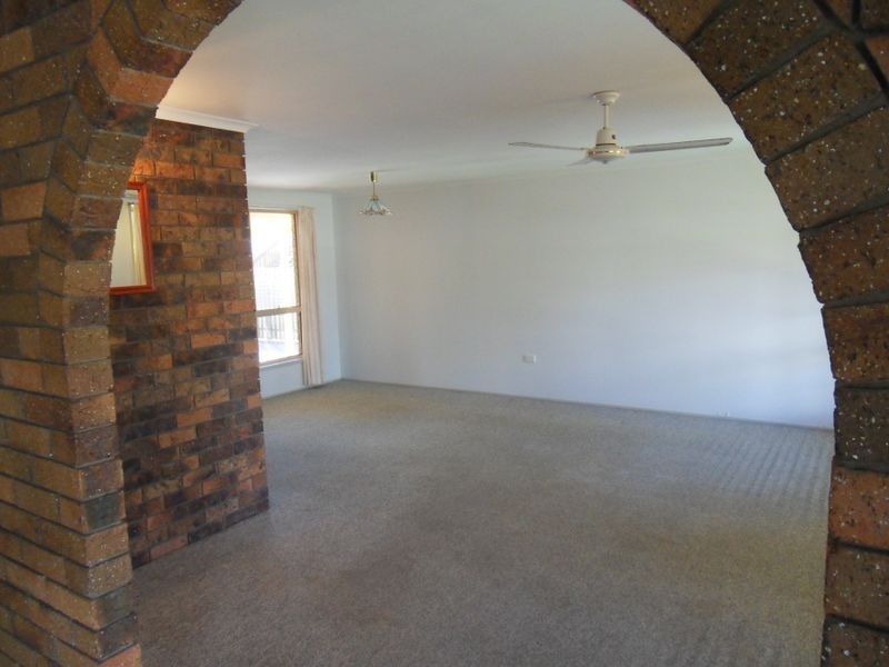 4 LILLY STREET, Boyne Island QLD 4680