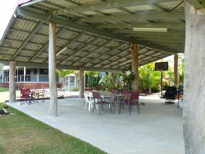 177 Daisy Dell Road, Bororen QLD 4678