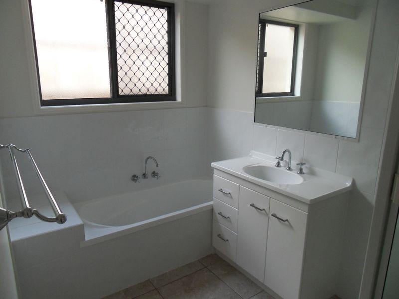 5 MOONDARRA COURT, Gladstone QLD 4680