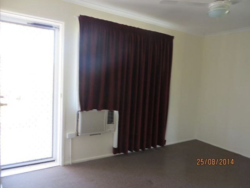 2/4 PITTSBAY CRESCENT, Boyne Island QLD 4680
