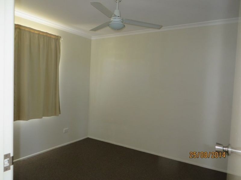 2/4 PITTSBAY CRESCENT, Boyne Island QLD 4680